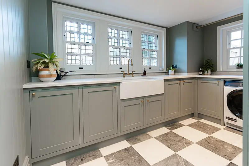 bespoke-fitted-kitchen-uk